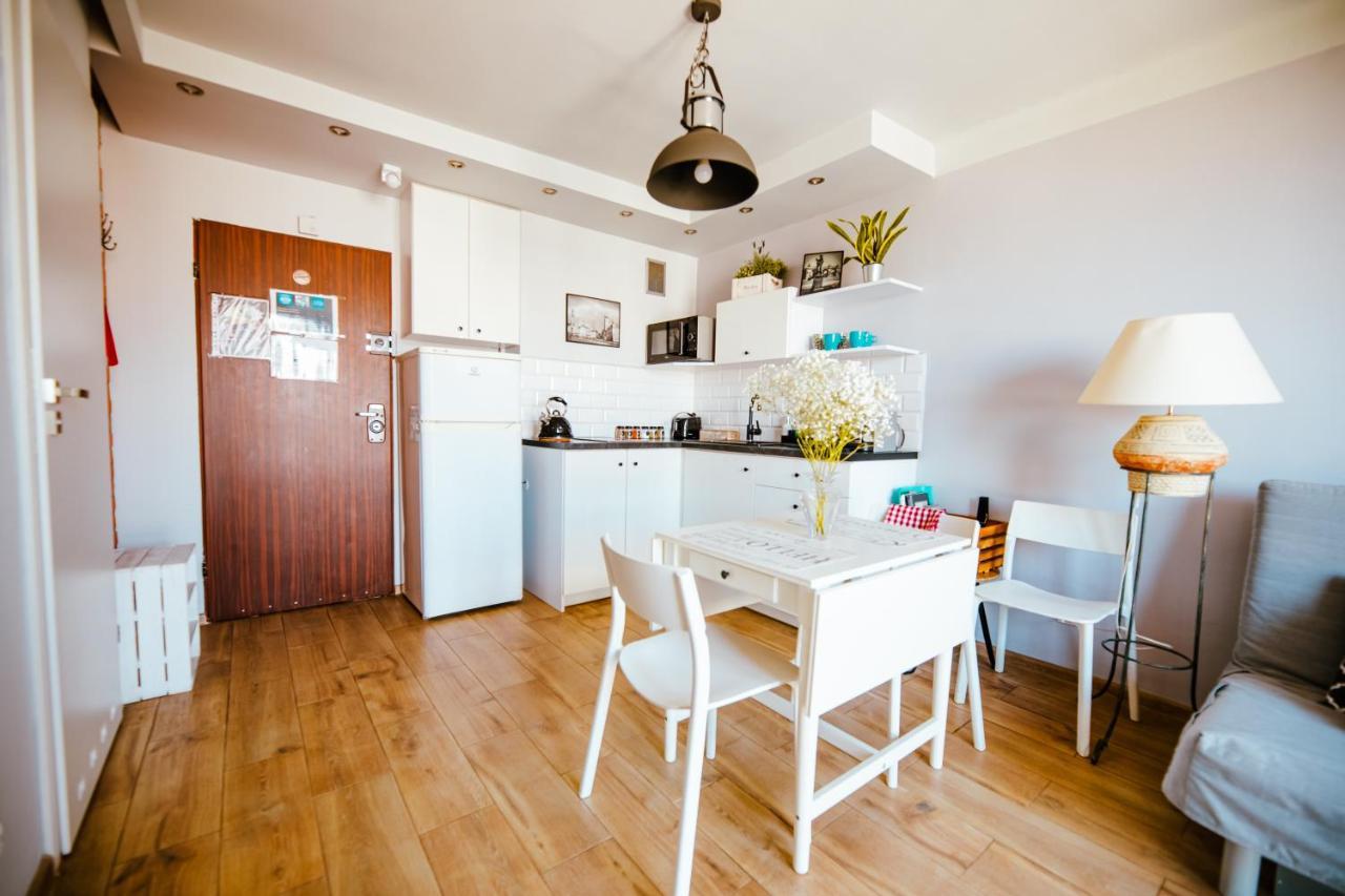 Bright 14Th Floor Central Home With Balcony & Views Варшава Екстериор снимка