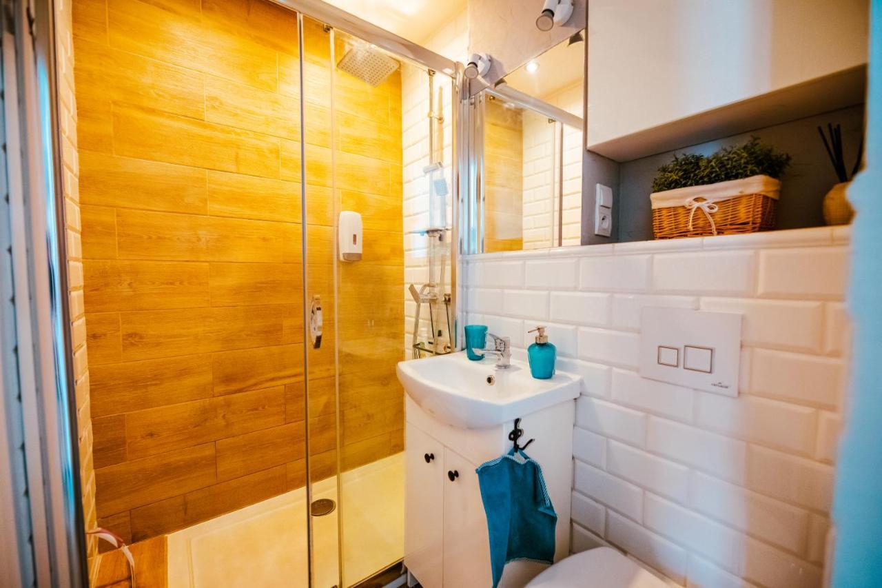 Bright 14Th Floor Central Home With Balcony & Views Варшава Екстериор снимка