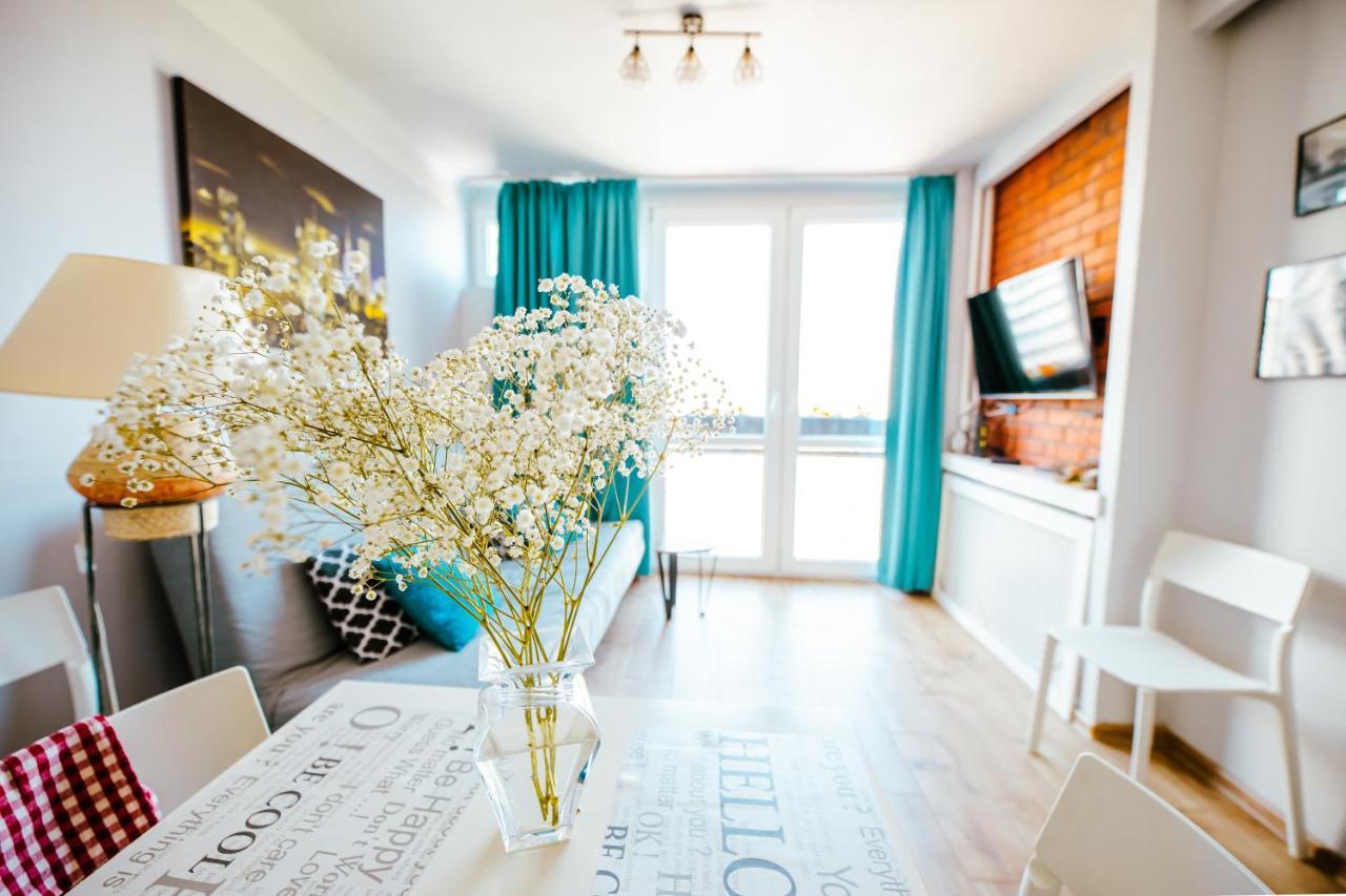 Bright 14Th Floor Central Home With Balcony & Views Варшава Екстериор снимка