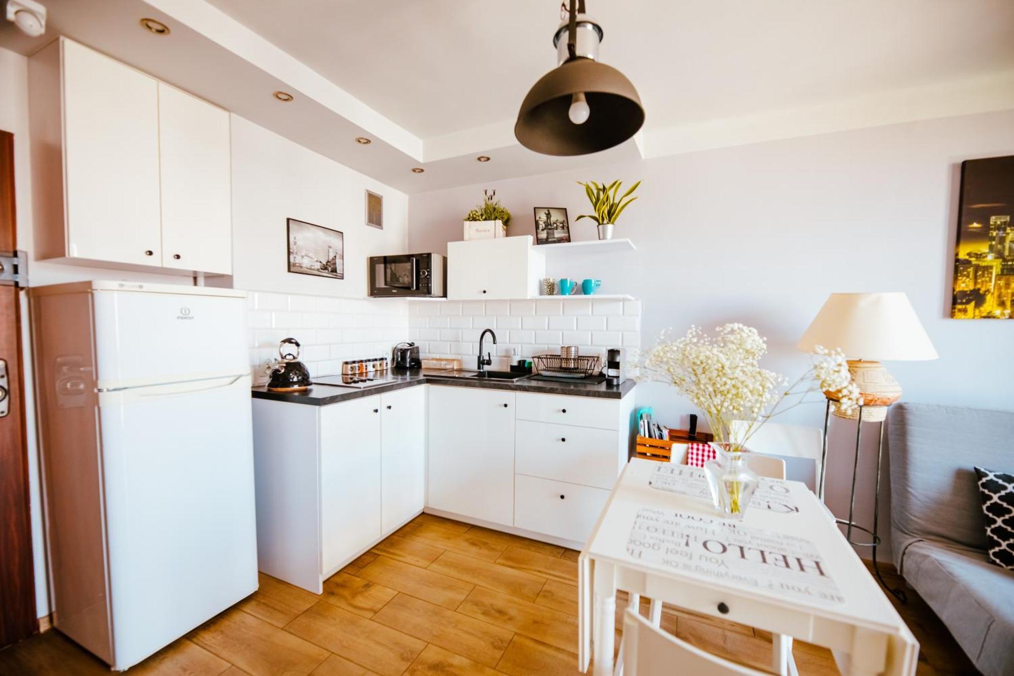 Bright 14Th Floor Central Home With Balcony & Views Варшава Екстериор снимка