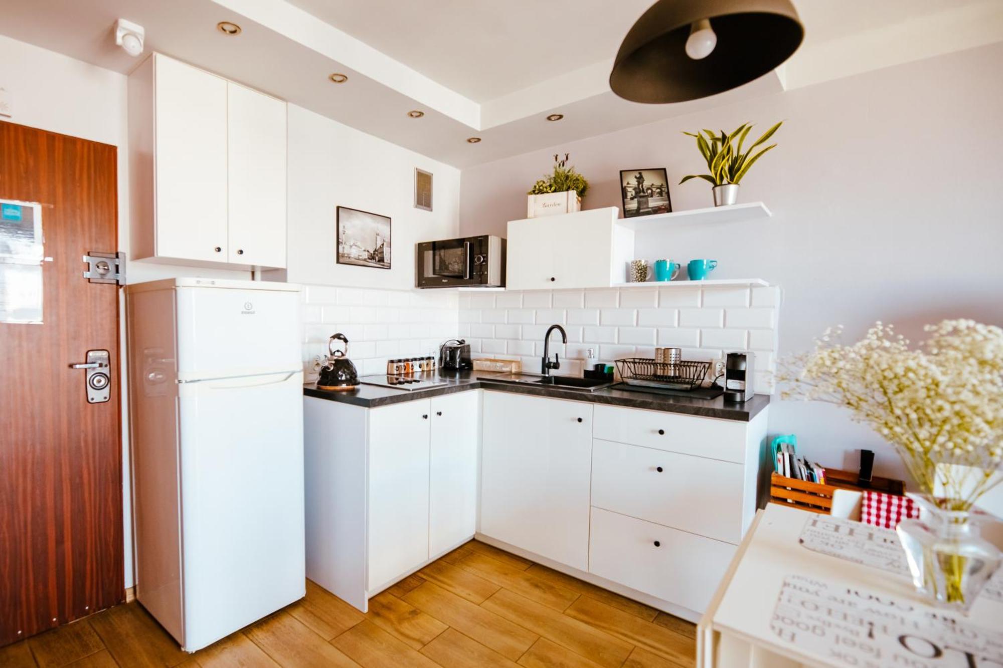 Bright 14Th Floor Central Home With Balcony & Views Варшава Екстериор снимка